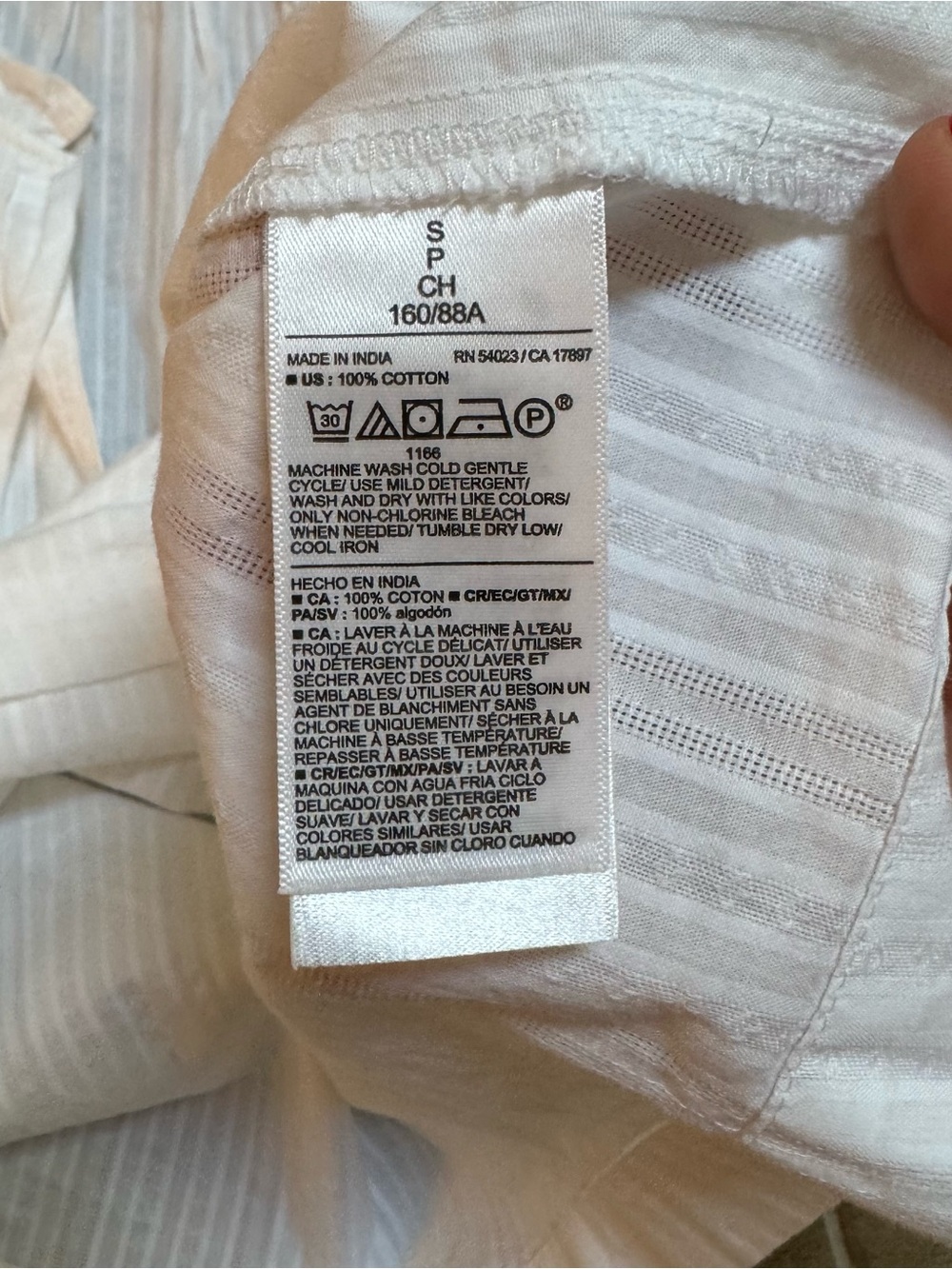 Old Navy Ruffle Blouse - Picture 4 of 5